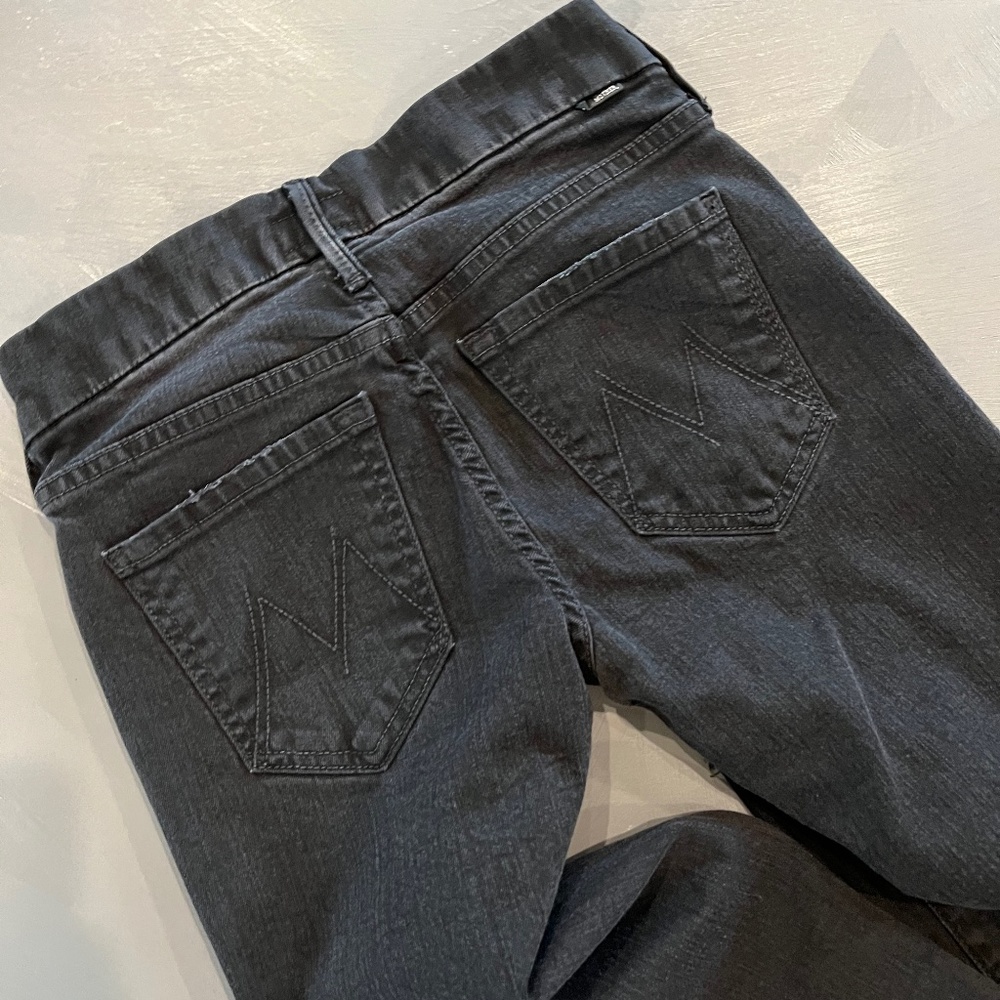 MOTHER Denim Jeans The Looker in Not Guilty, size 24